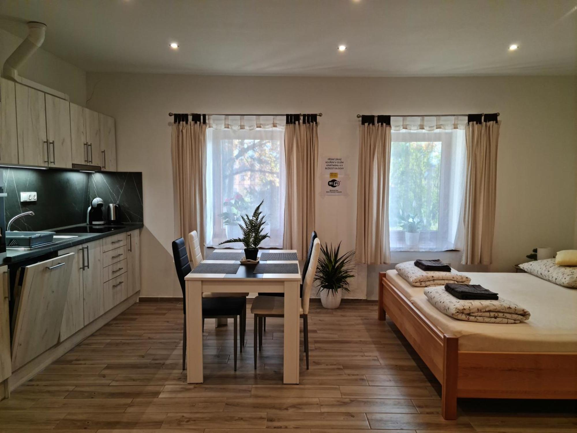 Apartmany Zirec Dvůr Králové nad Labem المظهر الخارجي الصورة